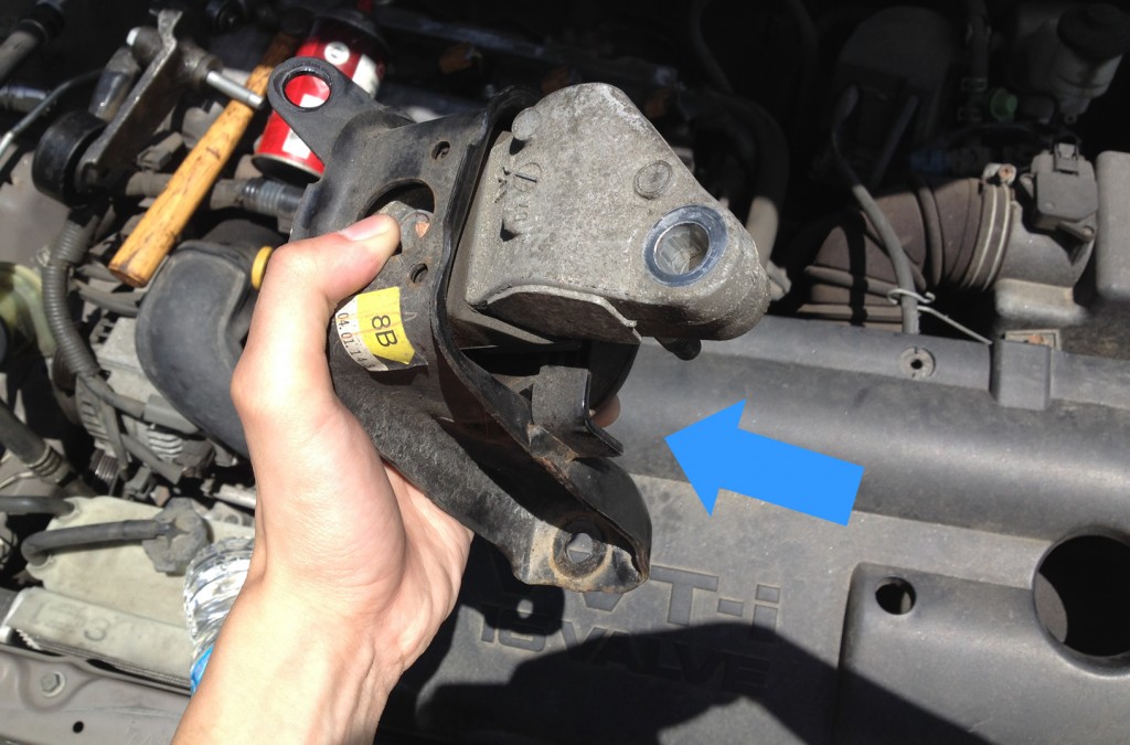 toyota corolla belt tensioner bolt