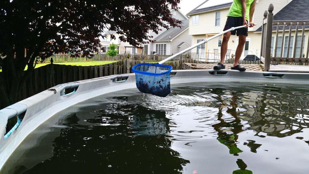 how to clean empty above ground pool