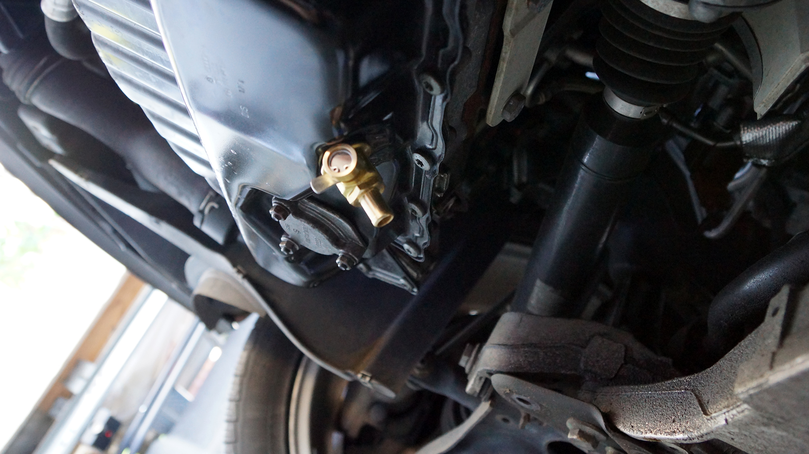 Install a Drain Valve for No Mess Oil Change on Volkswagen Eos/Passat/CC/ Golf/Jetta TSI 2.0